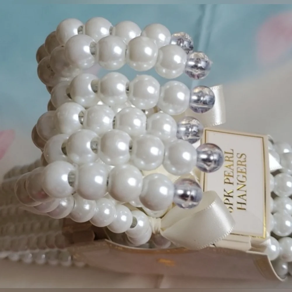 Jack + Linn 6Pk Faux Pearl Hangers